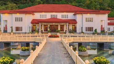 Luxury Hotels in Kashmir