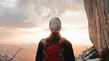 pexels-maël-balland-3410486