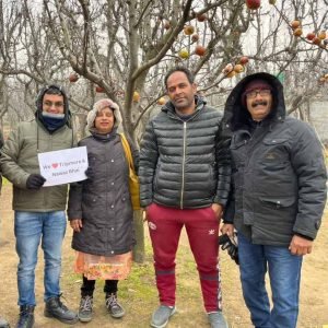 Gradient Modern We are open Instagram Post Square (1)-min