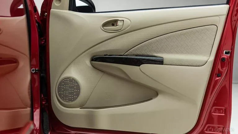 Toyota-Platinum-Etios-Interior-101826