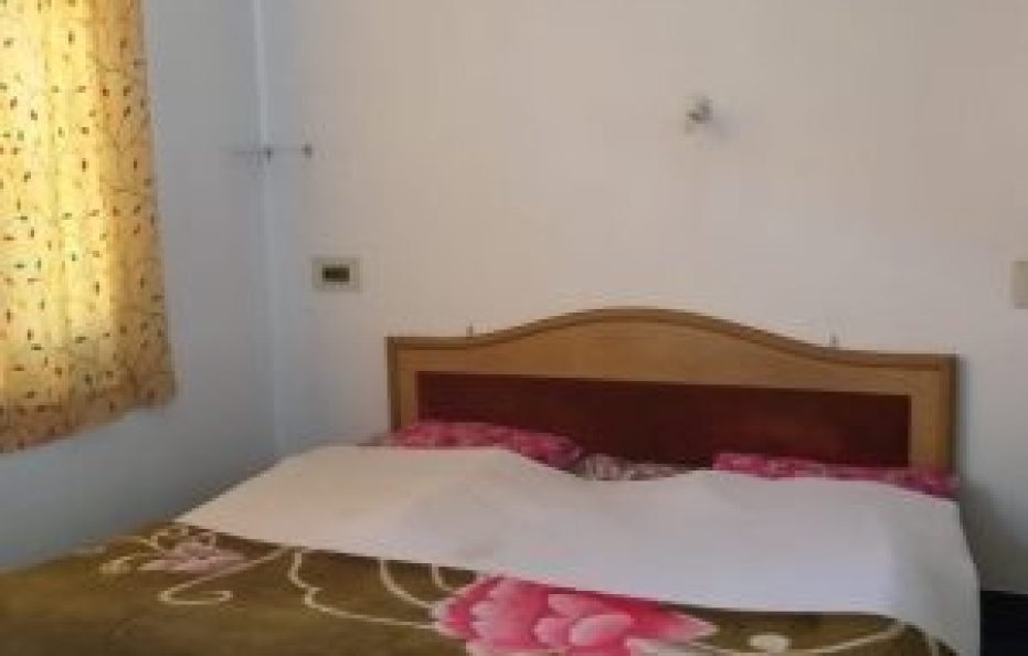 Budget Stay in Srinagar