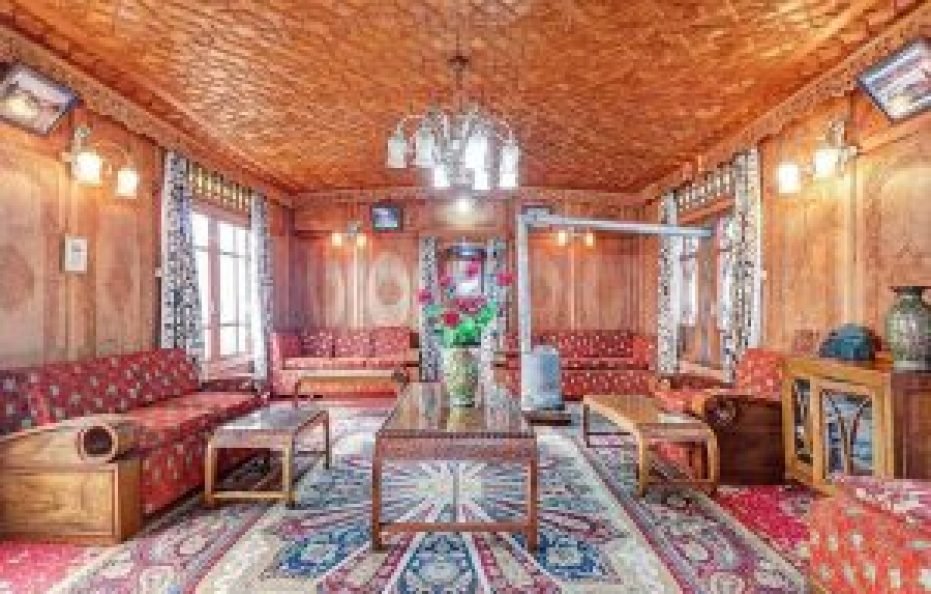 Akbar Heritage Houseboat