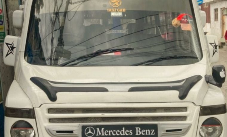 Tempo Traveller 17 Seater