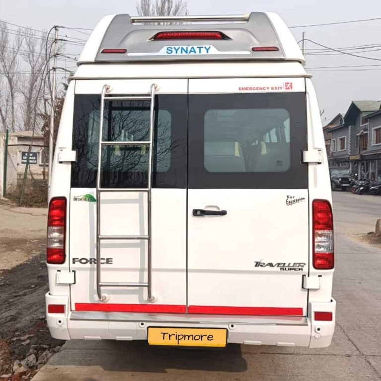 17 Seater Tempo Traveller in Kashmir