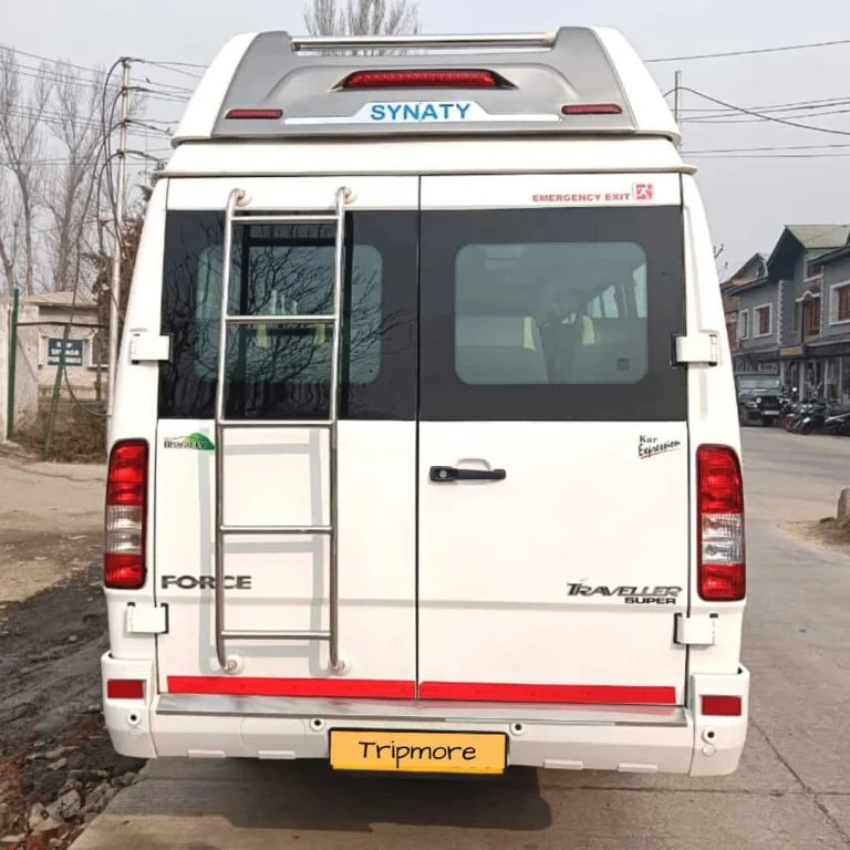 17 Seater Tempo Traveller in Kashmir