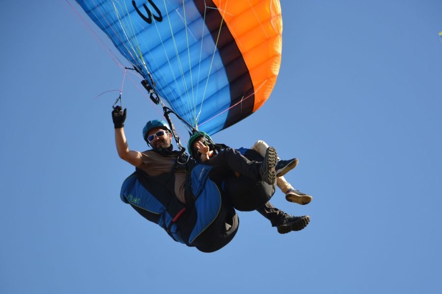 paragliding in kashmir