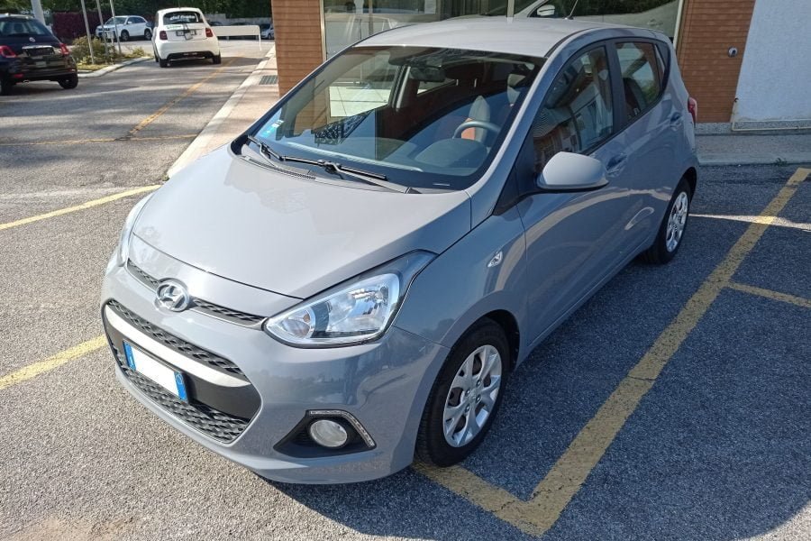 Hyundai i10