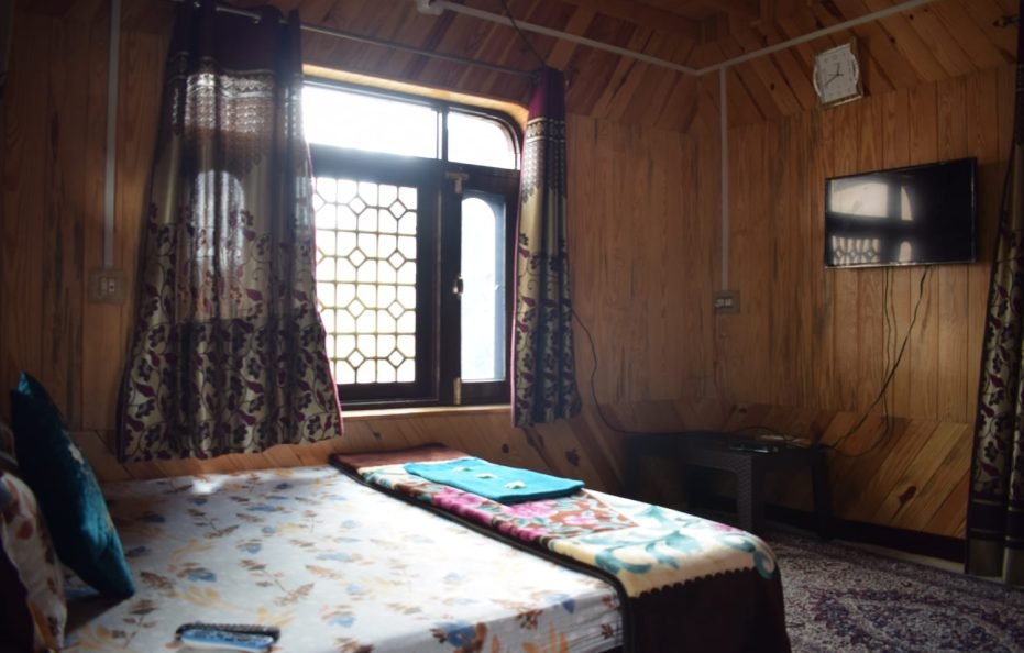 Hotel Kaka Palace Gurez