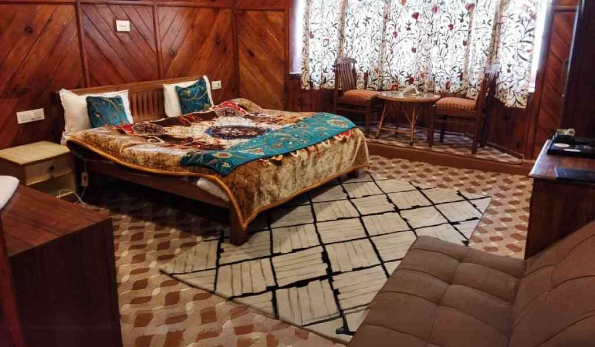 Family Room Gulmarg