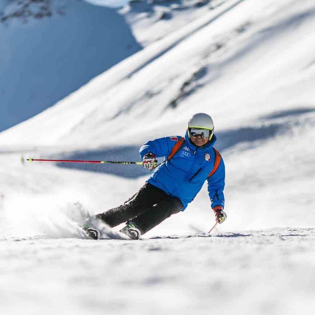 Skiing Gulmarg Tripmore