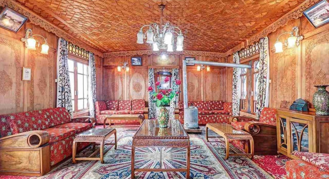 book heritage housebaot in dal lake book heritage housebaot in dal lake