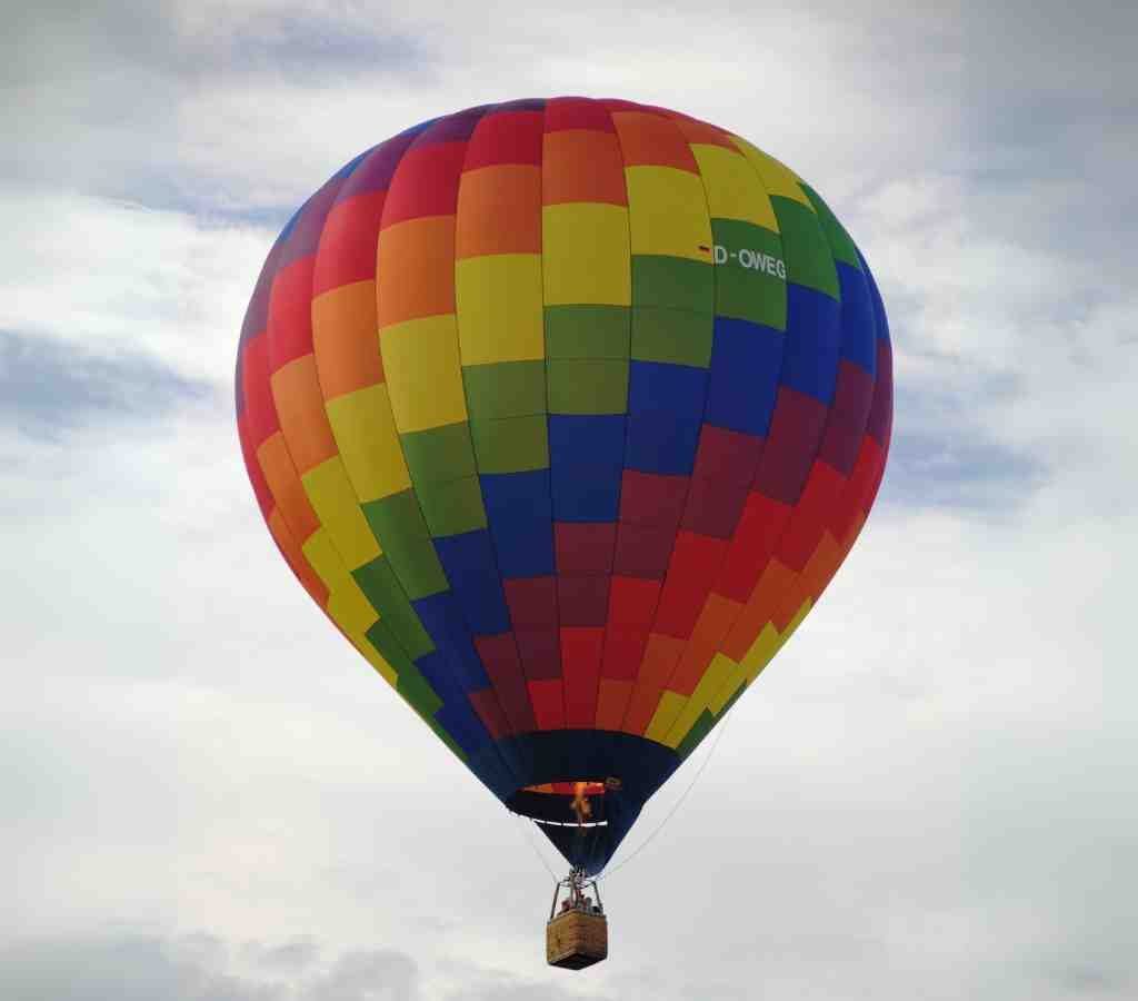 Book Hot Air Balloon Booking in Kashmir - Tripmore