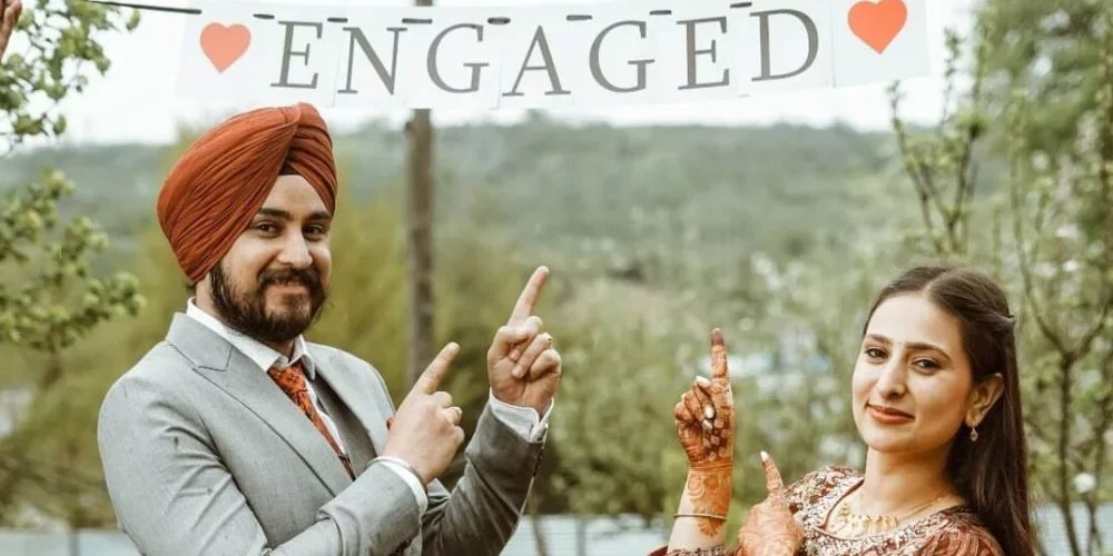 Couple-Photo-Tripmore Couple-Photo-Tripmore