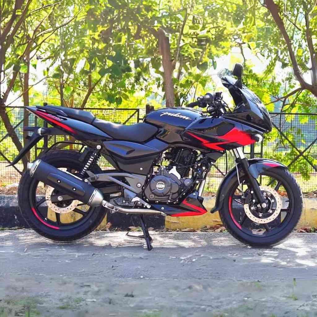 Pulsar 220cc Bike