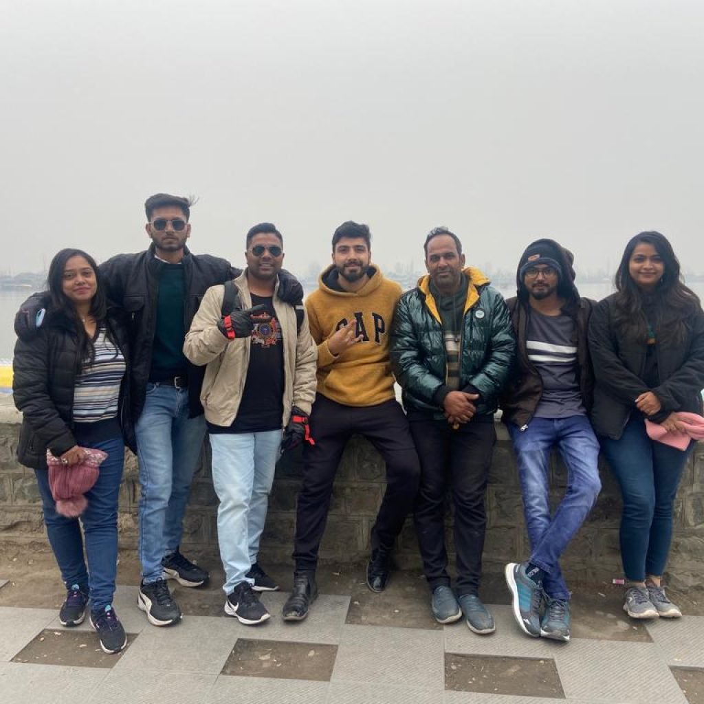 tripmore guest at dal lake