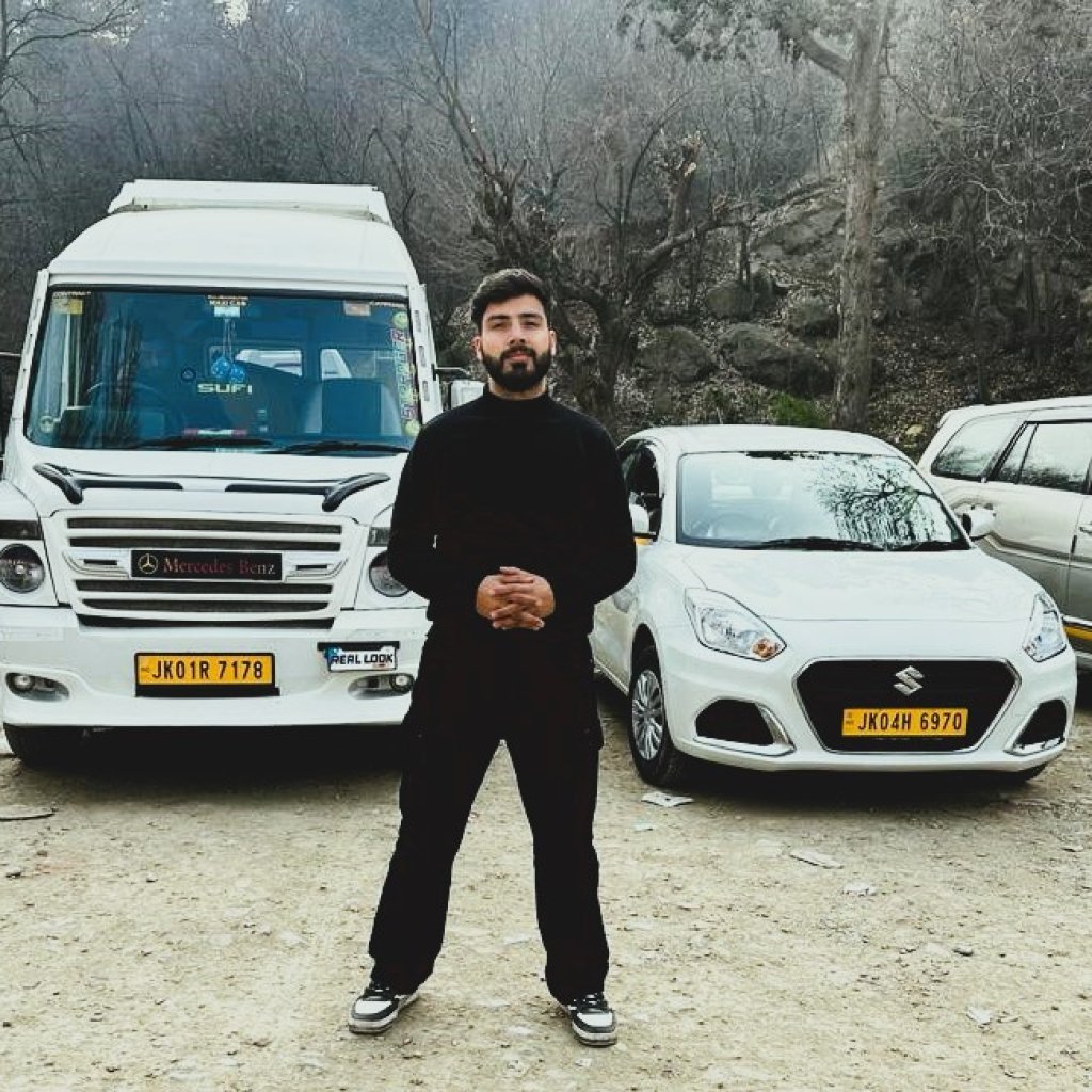 Taxi Service in Kashmir Taxi Service in Kashmir