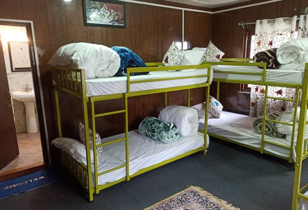 Cheap Hotel Rooms In Srinagar