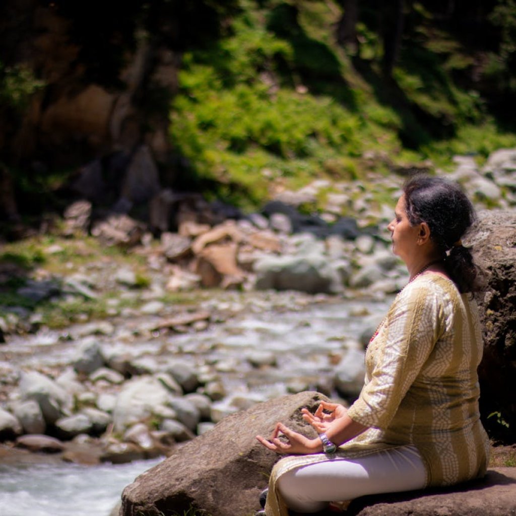 Women at Doodhpathri