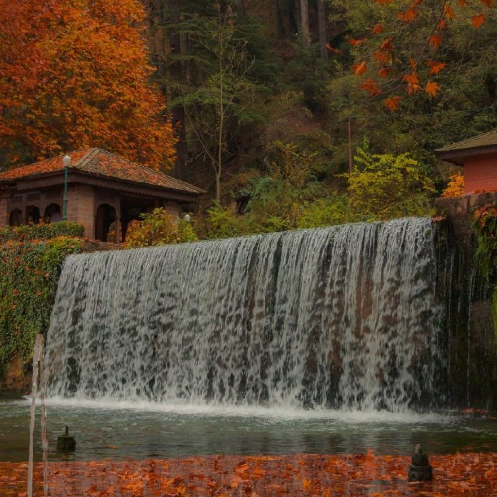 Nishat garden Kashmir Tour Package