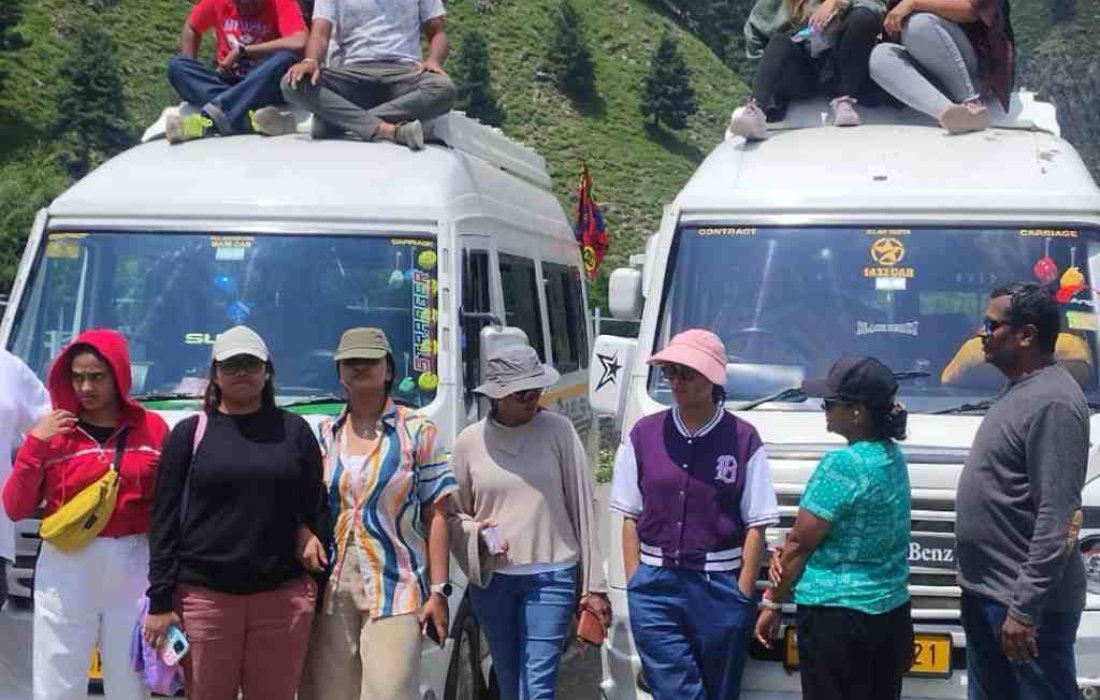 Ladakh to Srinagar taxi service