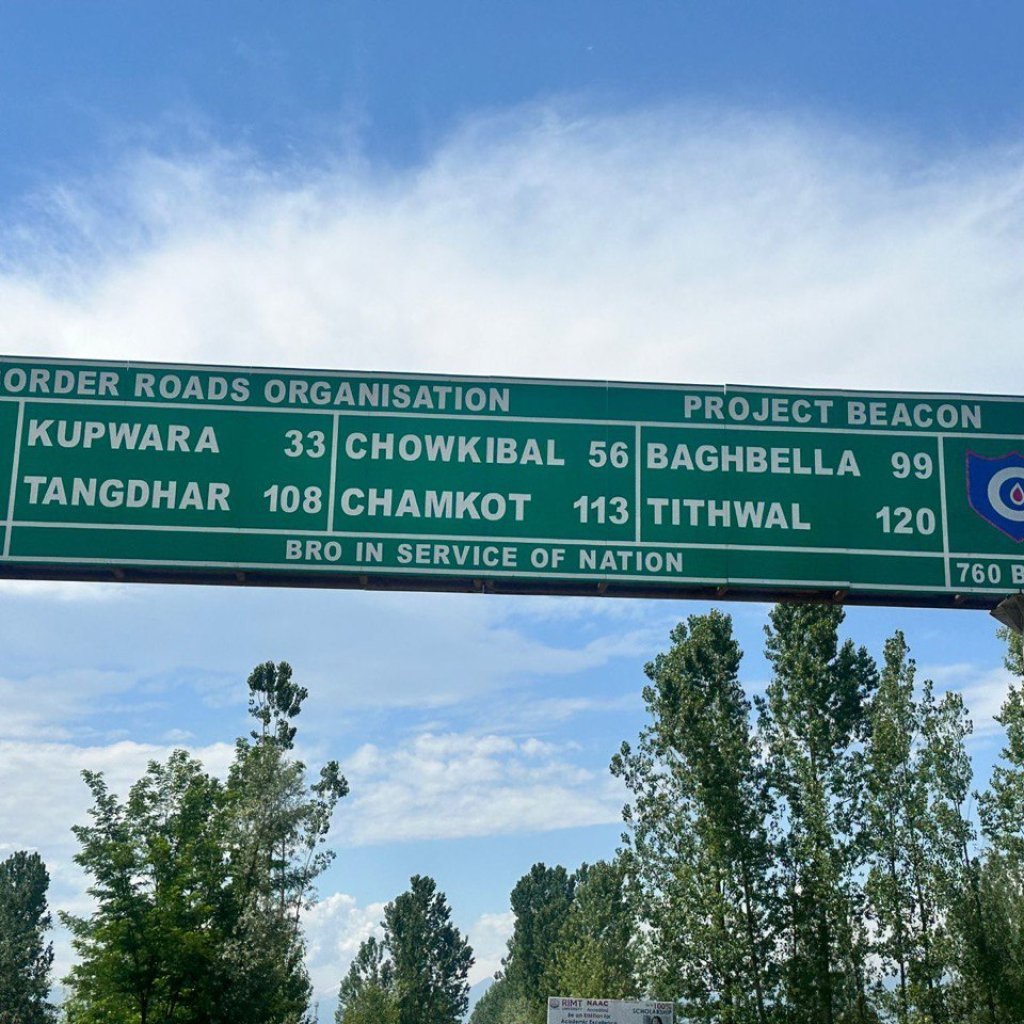 Milestone Board On the way to Kupwara