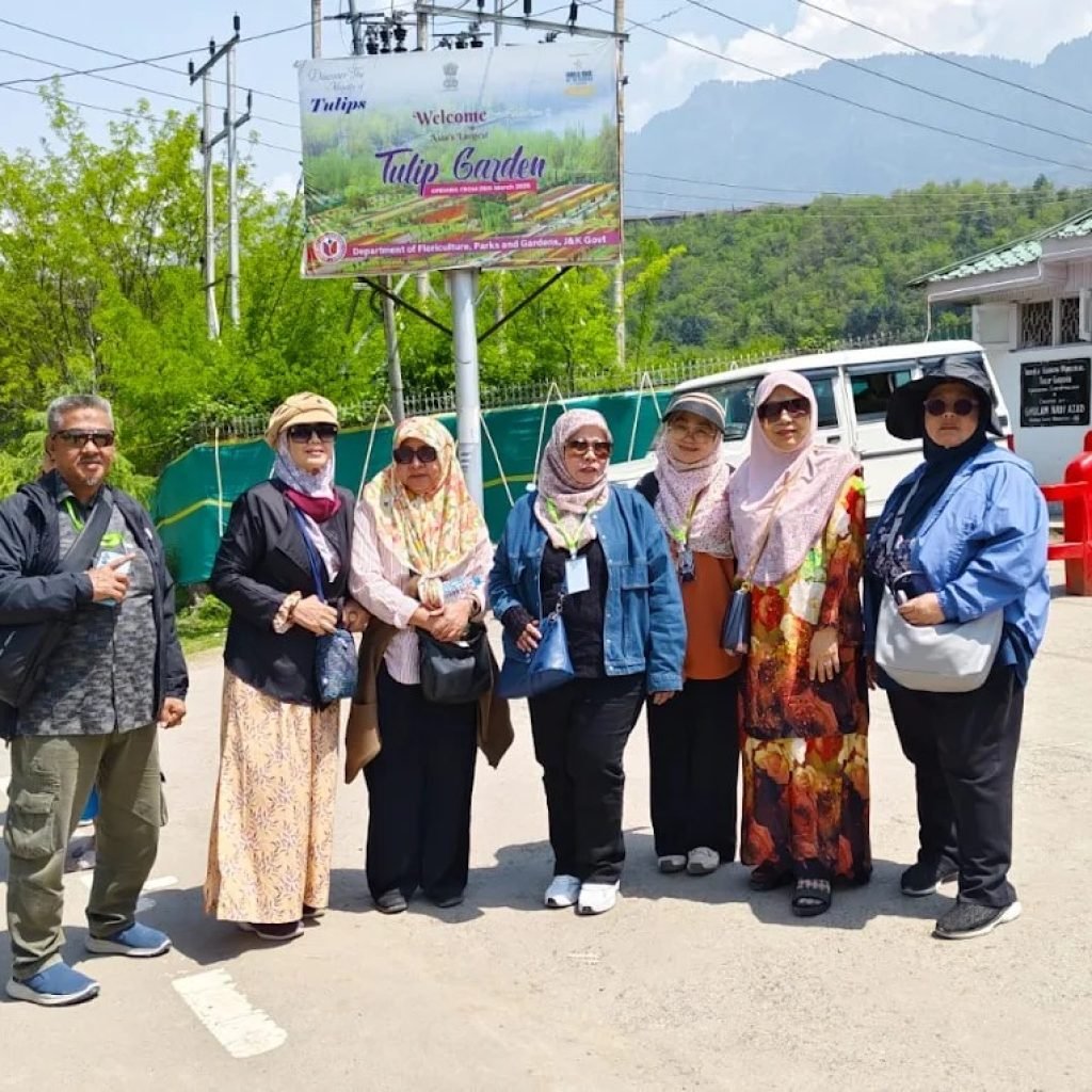 Guests coming to Kashmir After Pahalgam Attack Guests coming back after May 2025