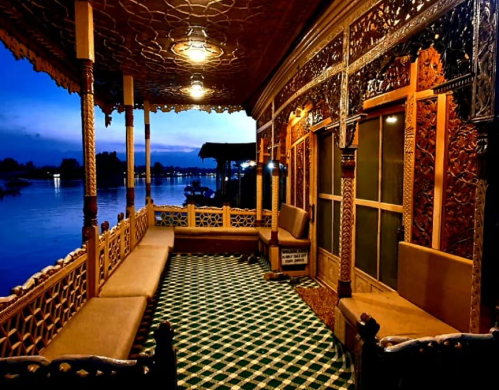 Anarkali Houseboat Deck