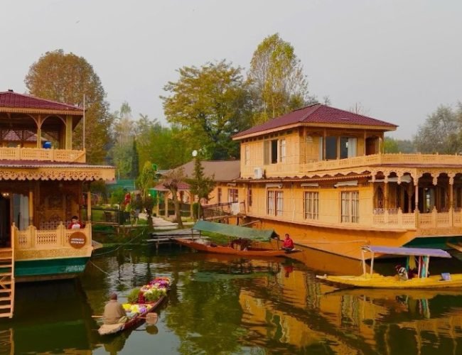 Harmukh Houseboat Harmukh Houseboat