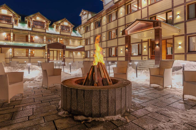 Hotel Fortune Pahalgam Bonfire Hotel Fortune Pahalgam Bonfire