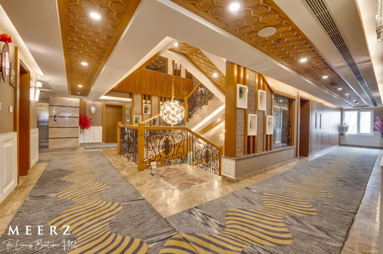 Hotel Meerz Corridors