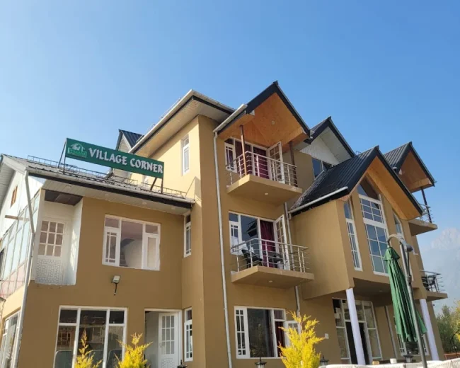 Hotel Village Corner