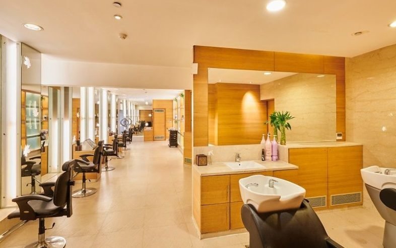 The Lalit Grand Palace Saloon The Lalit Grand Palace Saloon