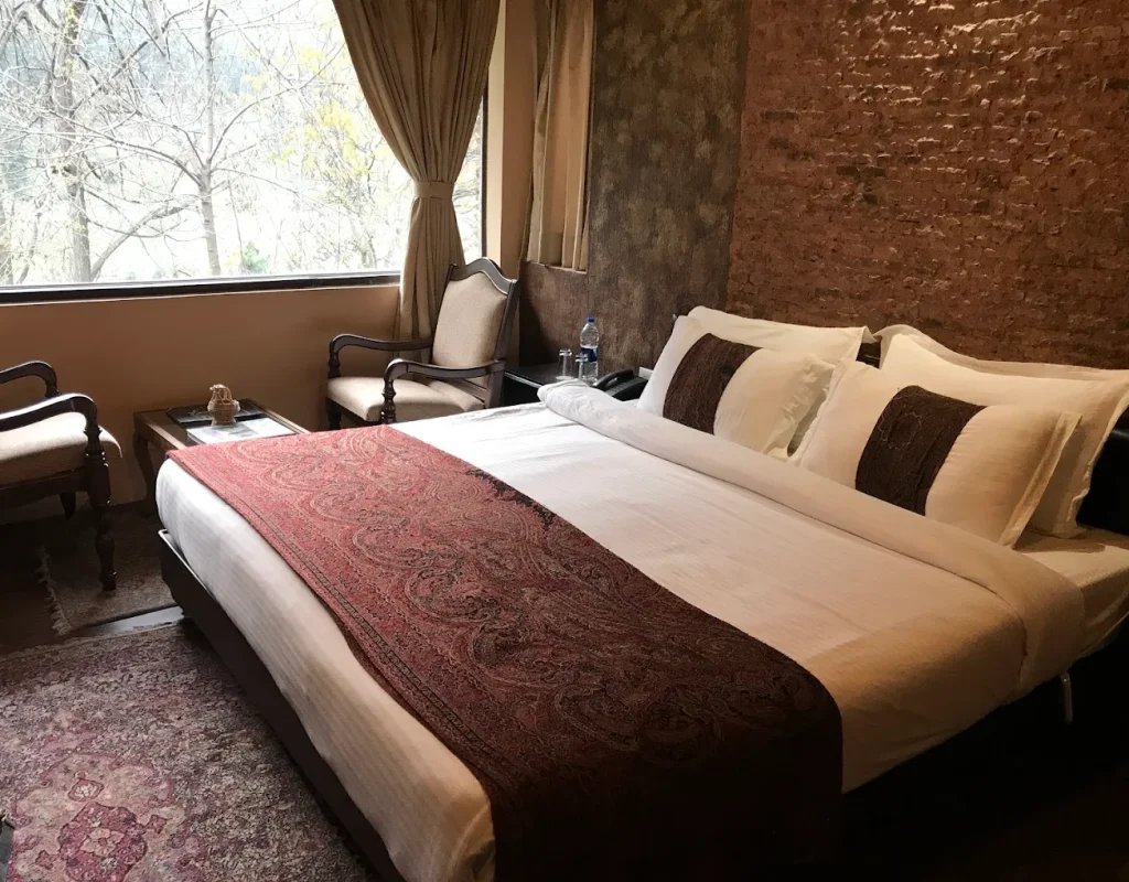 The Villagio Pahalgam Room