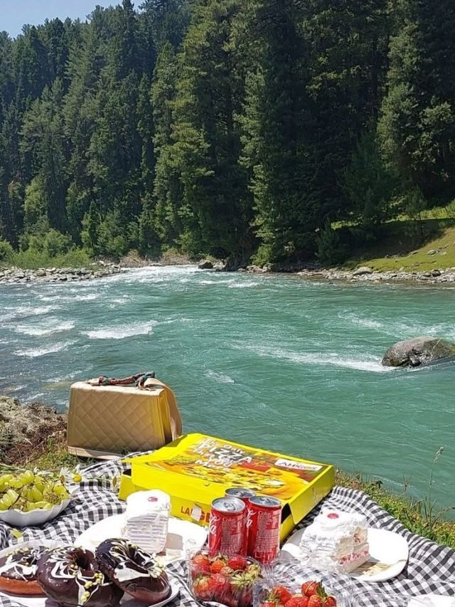 Kashmir Food You Must Try
