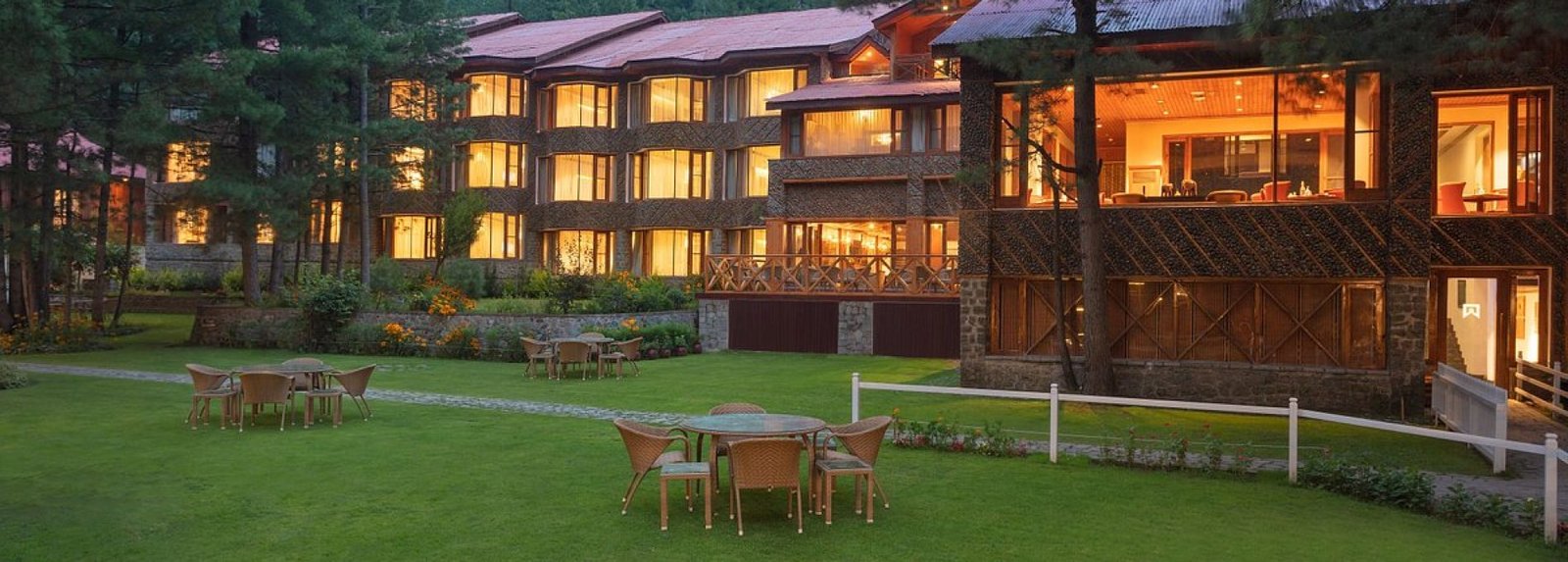 best-kashmir-hotel-stay best-kashmir-hotel-stay