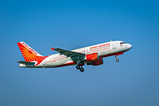 reach-kashmir-by-air