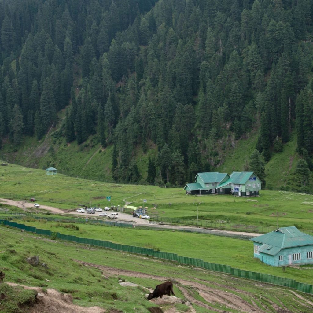 aru-valley-hotels