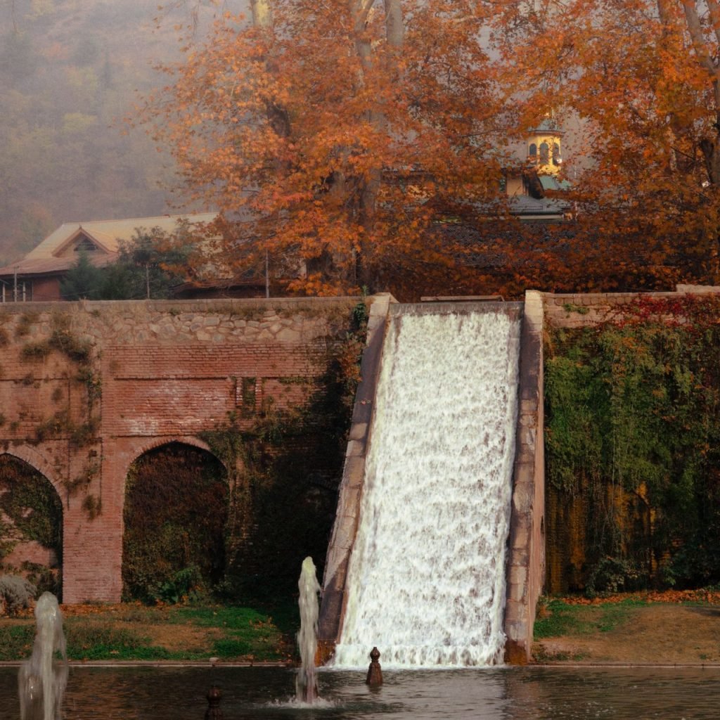 kashmir-tour-package-from-Jaipur-sringar